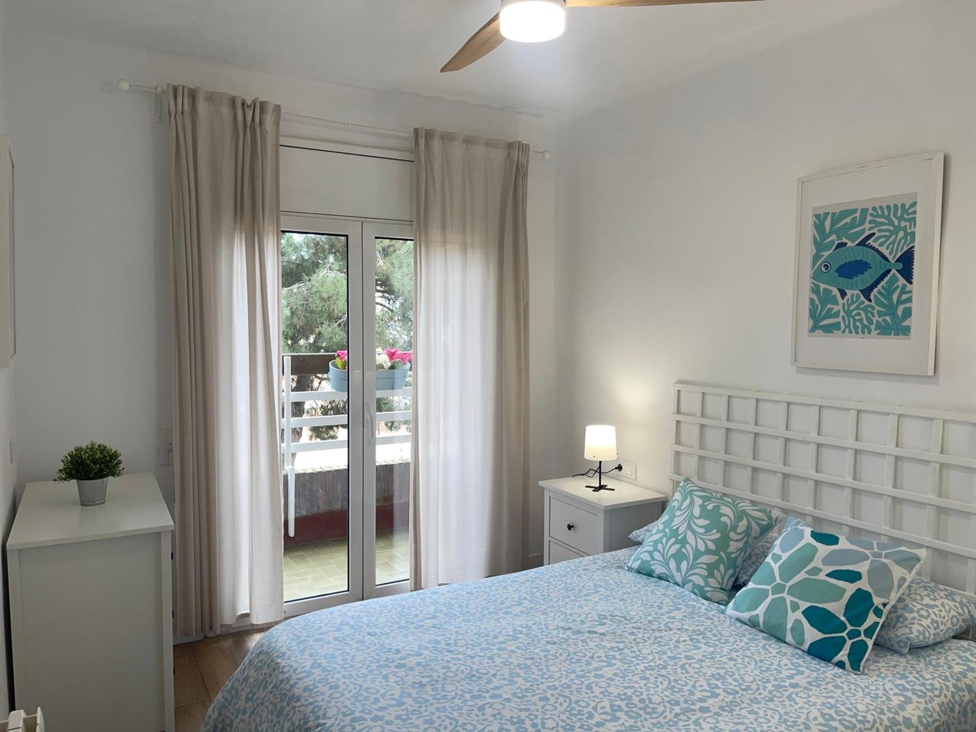 Apartment Lluis In Пінеза-да-Мар Екстер'єр фото